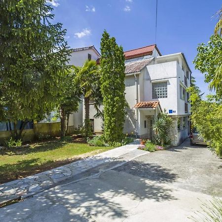 Apartman Laurus Malinska Exterior photo